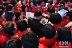 两张“地图”绘初心 洛桑扎西与张桂